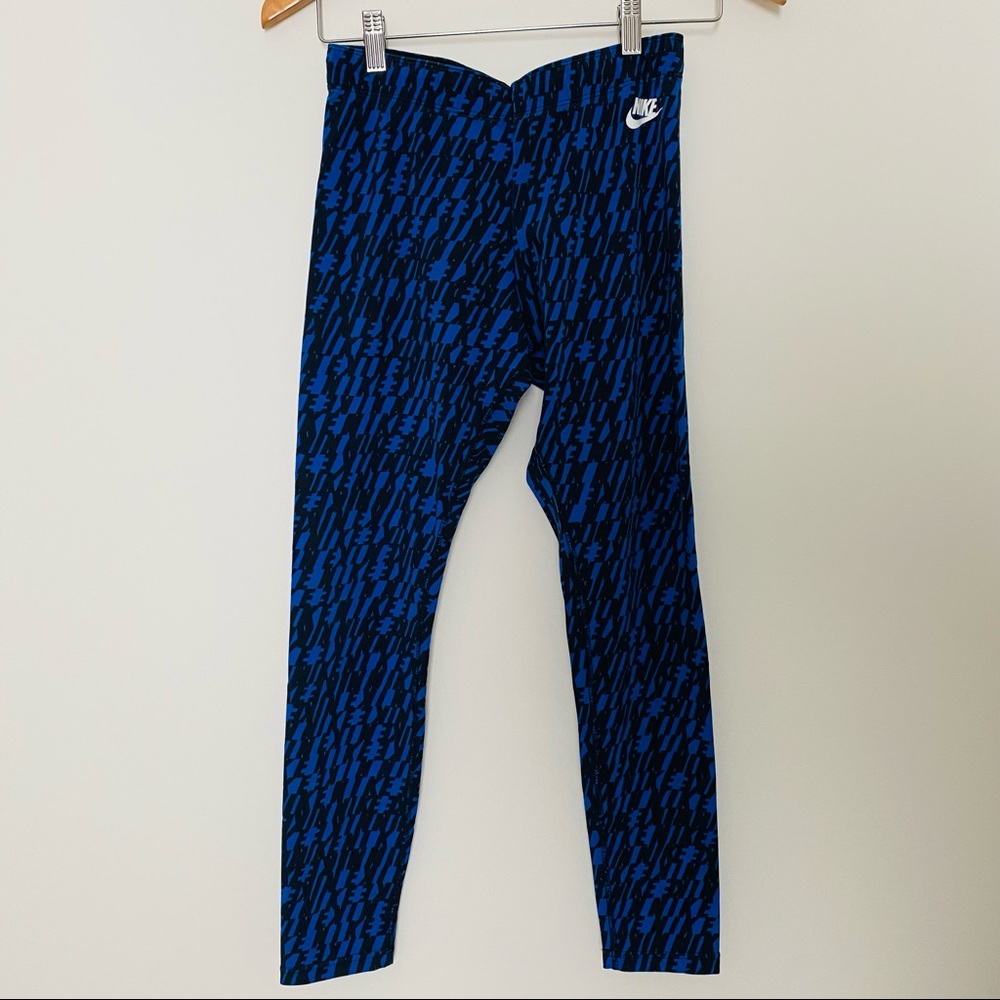 Nike Pro leggings with Nike name logo graphic printed